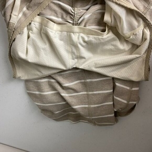 Lululemon Striped Active Cami Tank Top Scrunch Womens 6 Beige Built in Bra Yoga - Picture 6 of 7